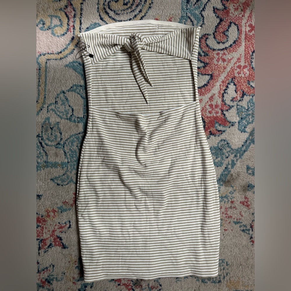 NWOT superdown daphne open back dress size small - Picture 3 of 3